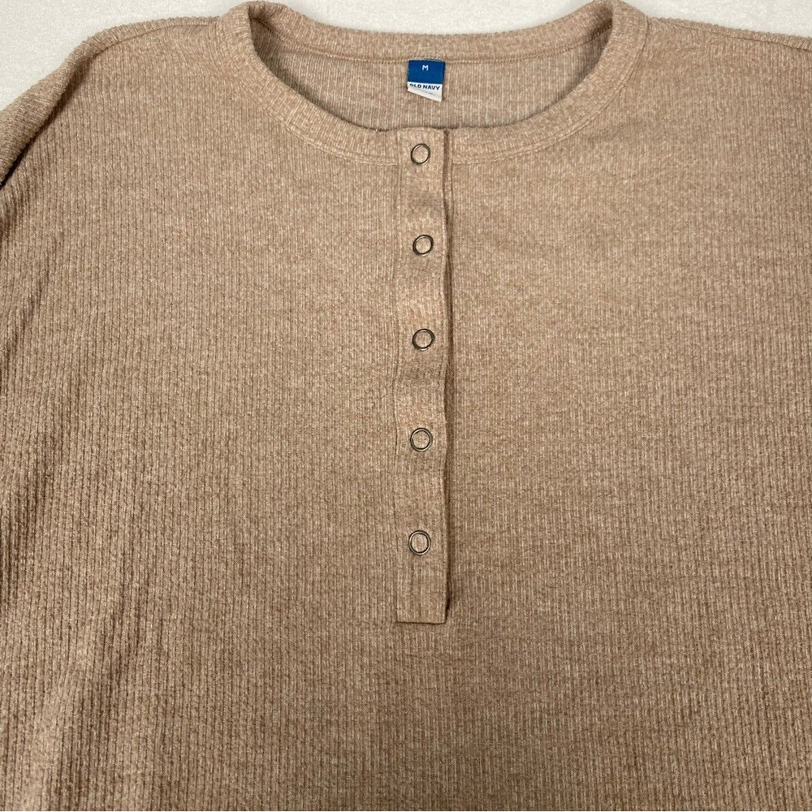 Old Navy Women's Light Brown Thermal Long Sleeve Snap Button Shirt Medium