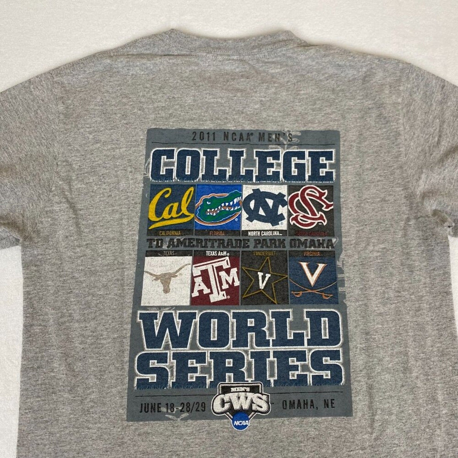 2011 NCAA College World Series Baseball Omaha Grey Tee Small