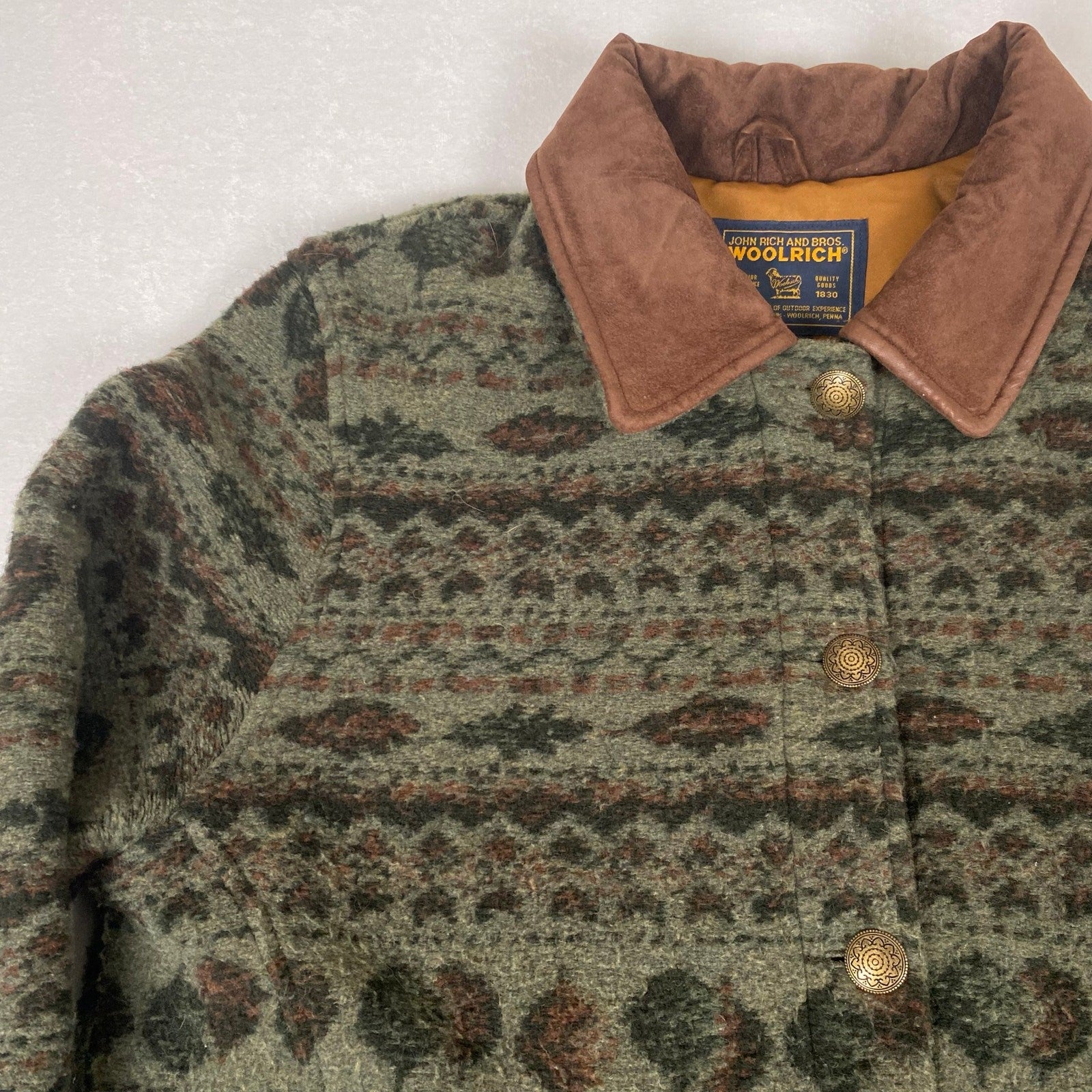 Woolrich Made in USA Native Fall Leaf Navajo Print Green Metal Button Coat