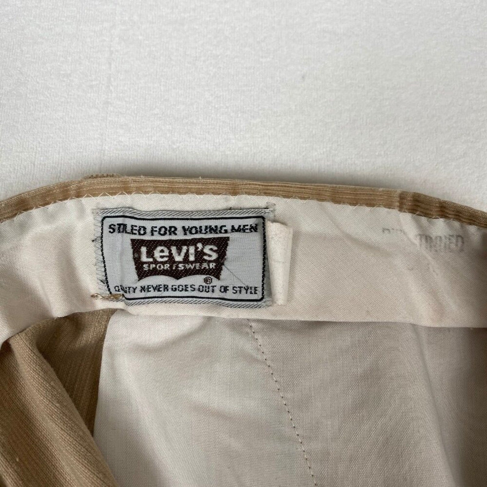 Vintage 80s Levi's Corduroy Bootcut Tan Light Brown Pants 31x28