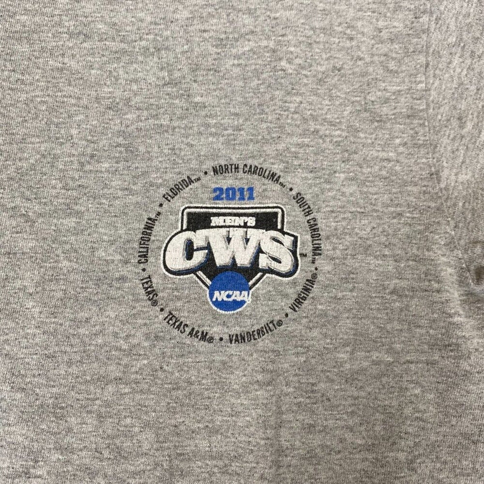 2011 NCAA College World Series Baseball Omaha Grey Tee Small