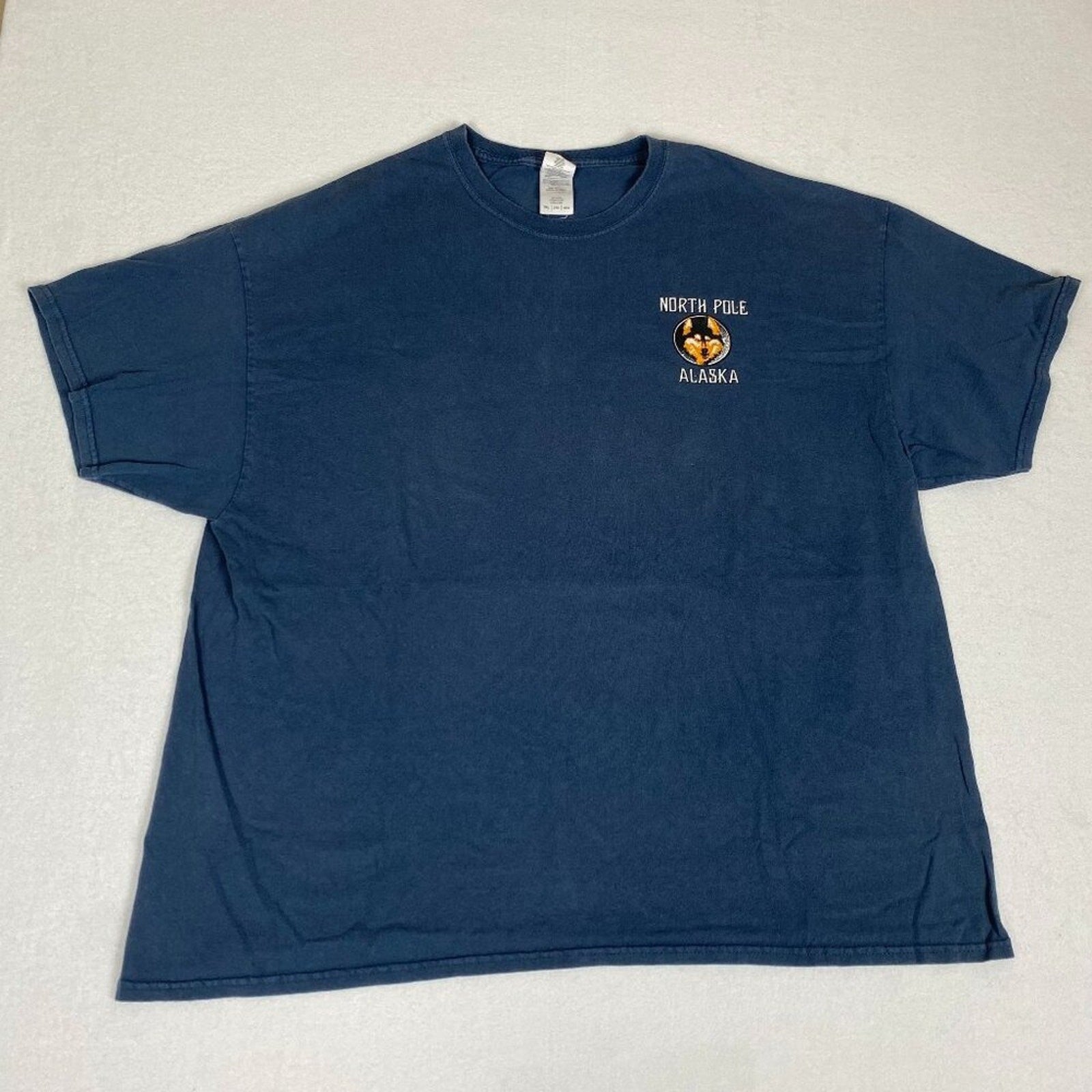 North Pole Alaska Huskies Santa Graphic Arctic North Cotton Blue Tee Size XXXL