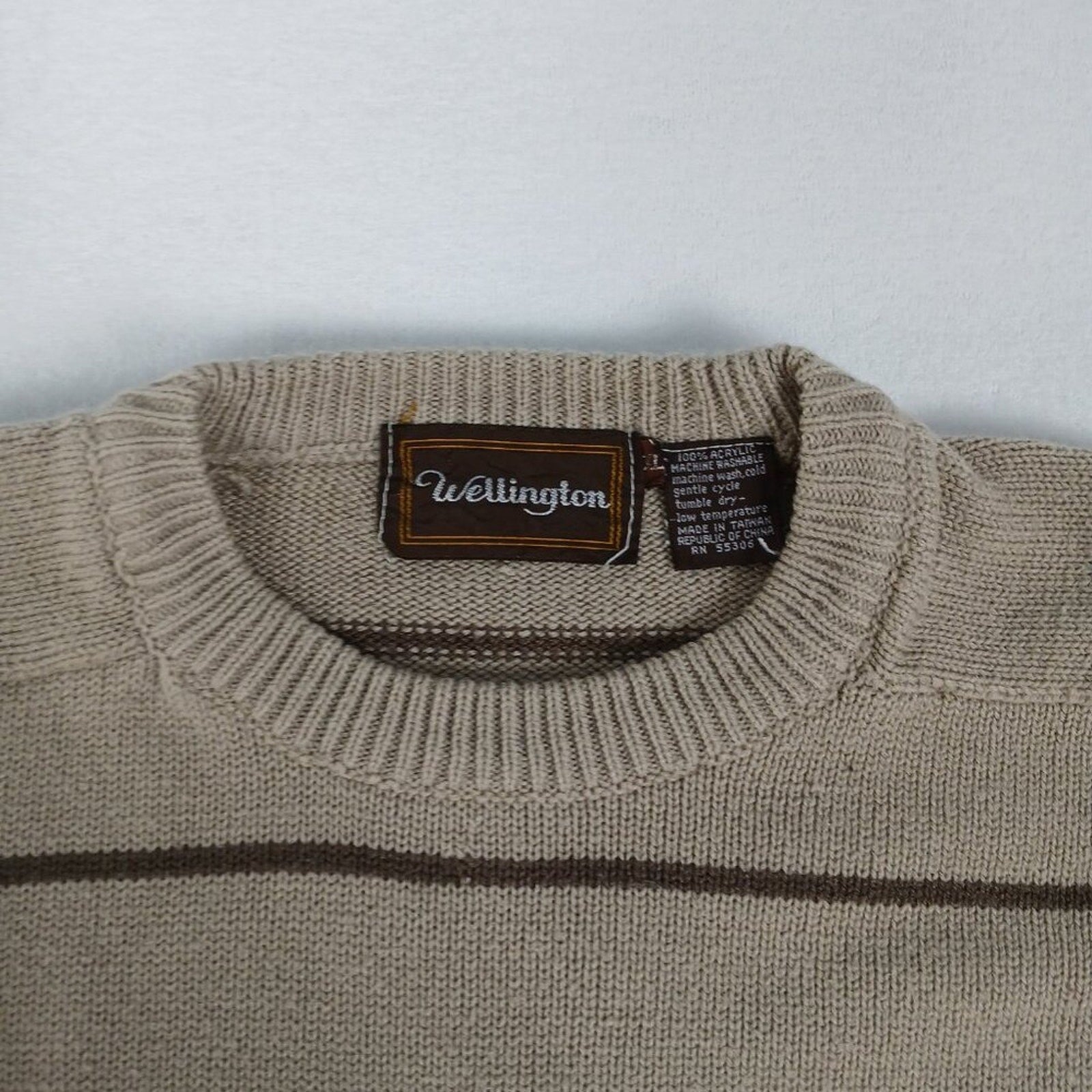 Vintage 90s Wellington Y2K Black Red Striped Tan Knit Crewneck Sweater