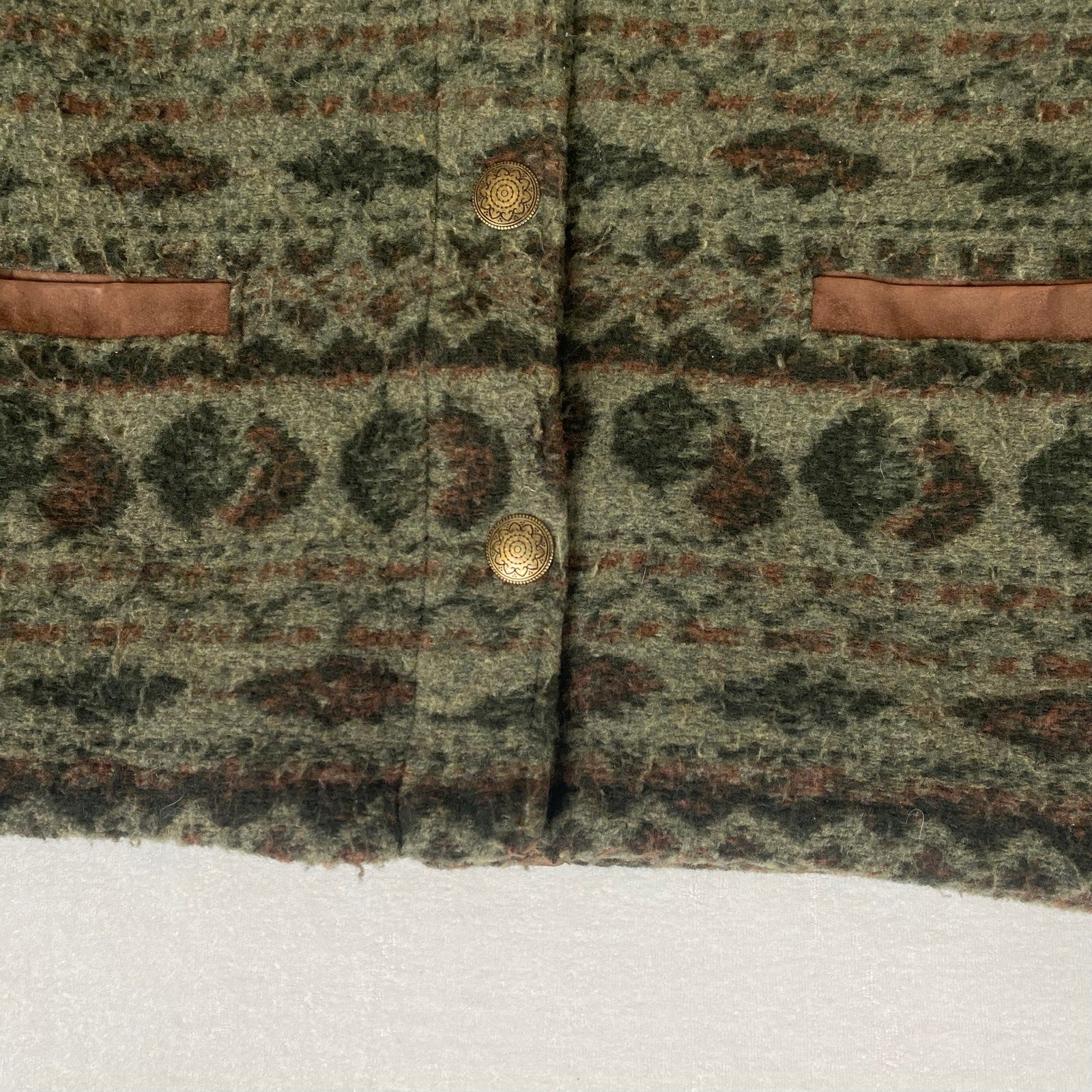Woolrich Made in USA Native Fall Leaf Navajo Print Green Metal Button Coat