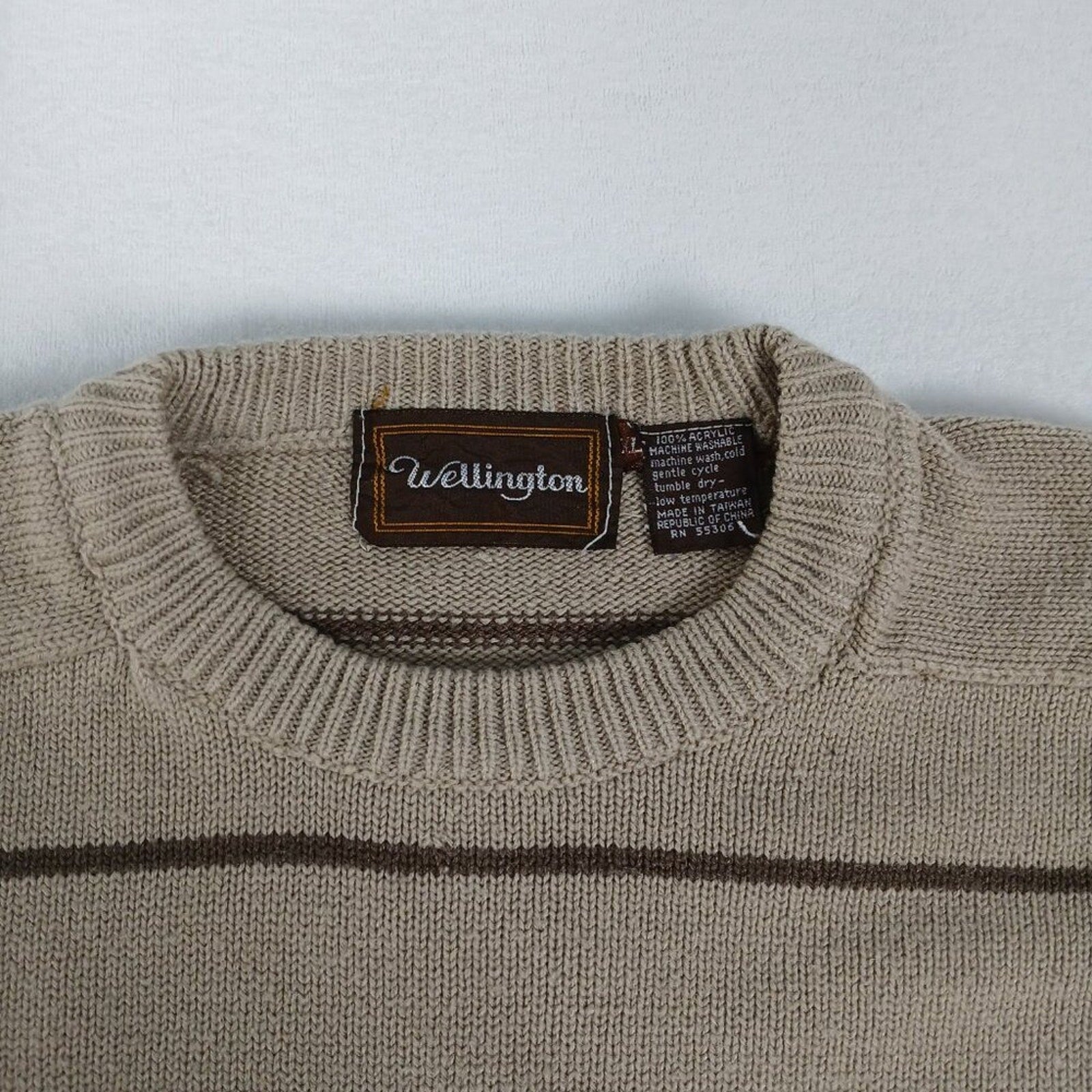 Vintage 90s Wellington Y2K Black Red Striped Tan Knit Crewneck Sweater