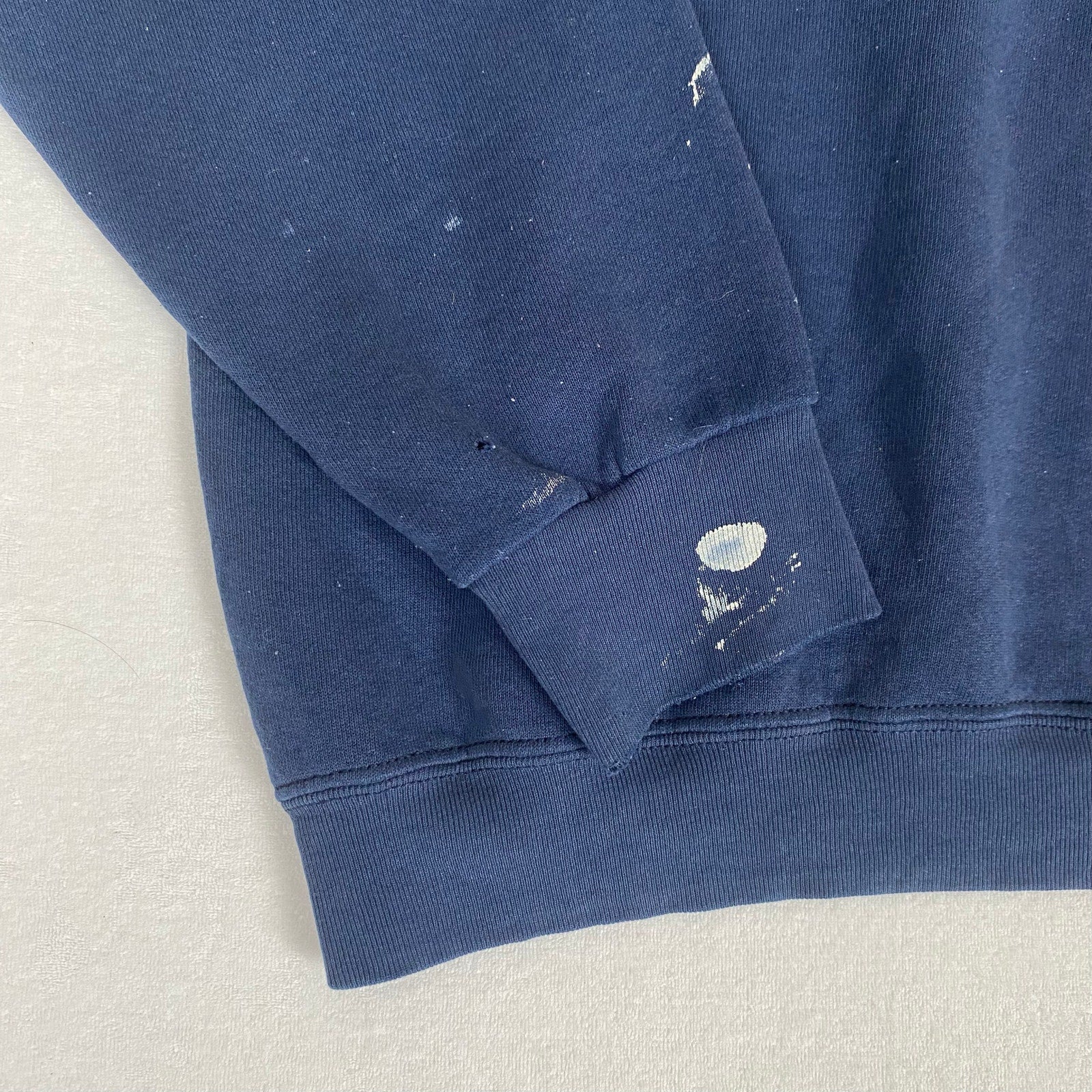 Vintage Made in USA Silver Pond Maine Paint Splatter Distressed Blue Sweatshirt
