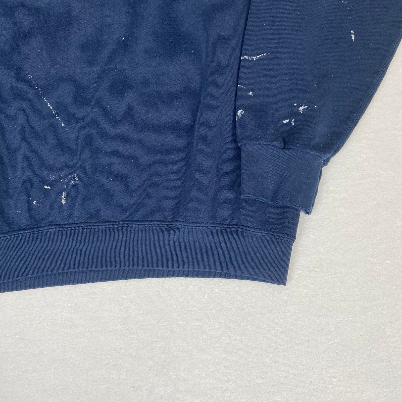 Vintage Made in USA Silver Pond Maine Paint Splatter Distressed Blue Sweatshirt