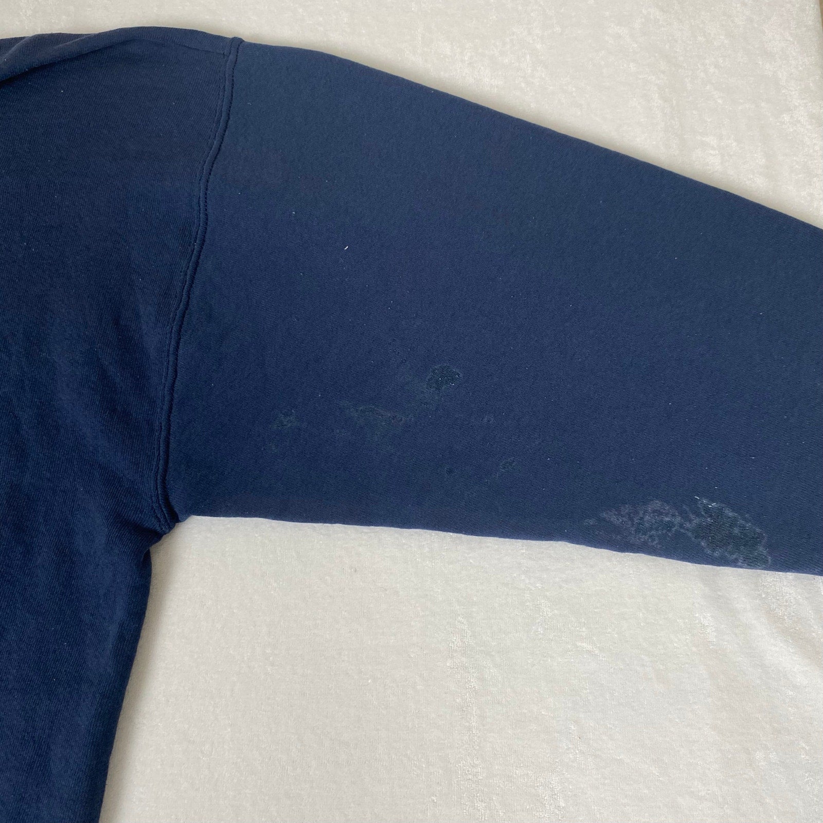 Vintage Made in USA Silver Pond Maine Paint Splatter Distressed Blue Sweatshirt
